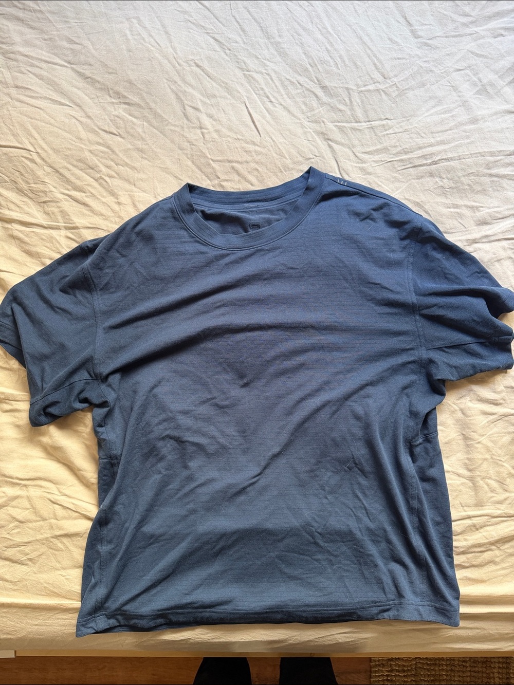 lululemon athletica Men's Oversized Lightweight Breathable T Shirt Blue